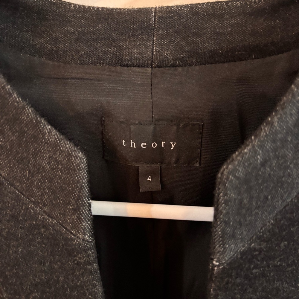 greyish black blazer mint condition clasp form of button up - Picture 2 of 7